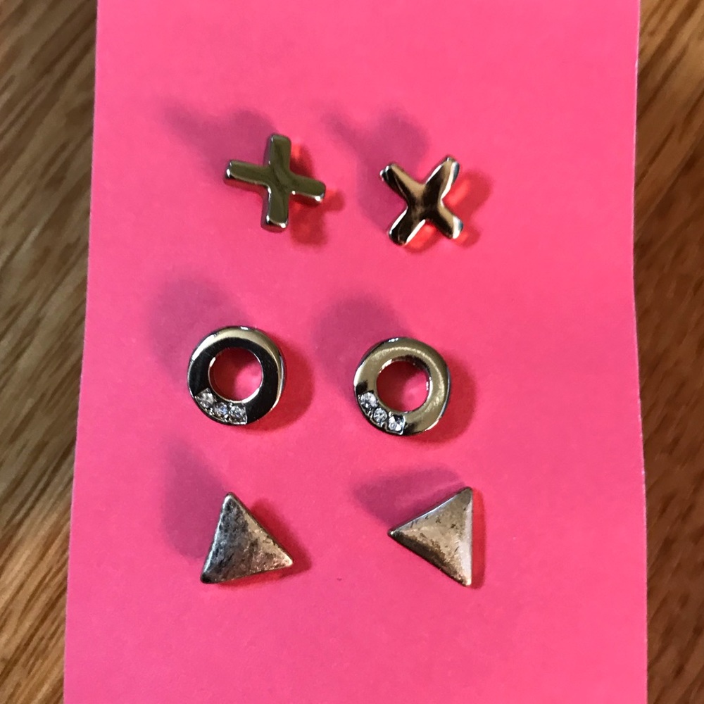 FREE WITH PURCHASE UO 3 Pair Stud Earring Bundle